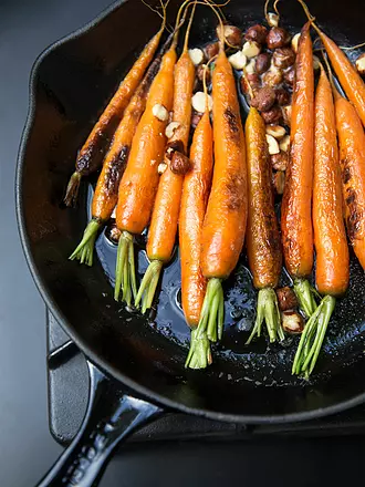 LE CREUSET | Padella alta da forno e da portata in ghisa 26 cm/2 l Nectar | schwarz